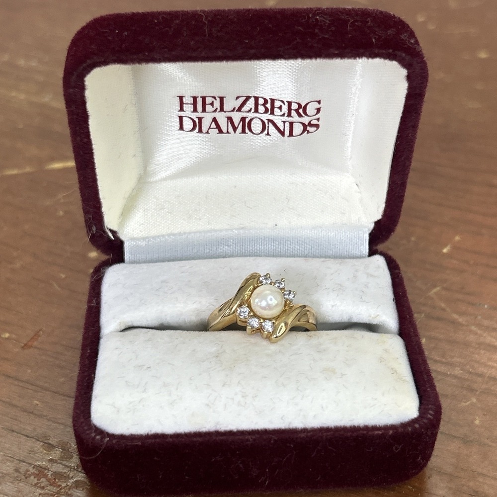 Helzberg Vintage 10K Yellow Gold Cultured Pearl Diamond Cluster Ring Size 9 3g